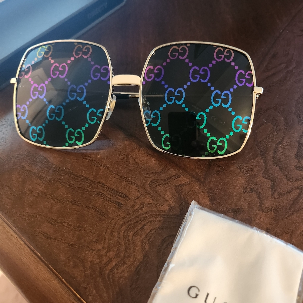 Gucci sunglasses